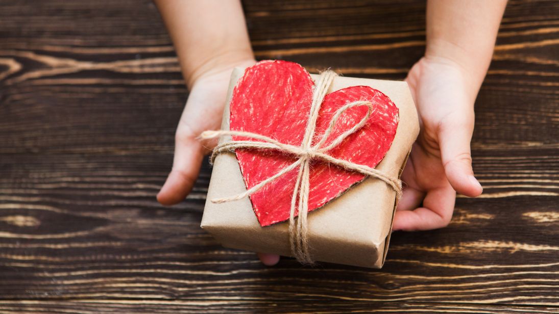 Bereits kleine Gesten können viel bewirken ©ulza/AdobeStock